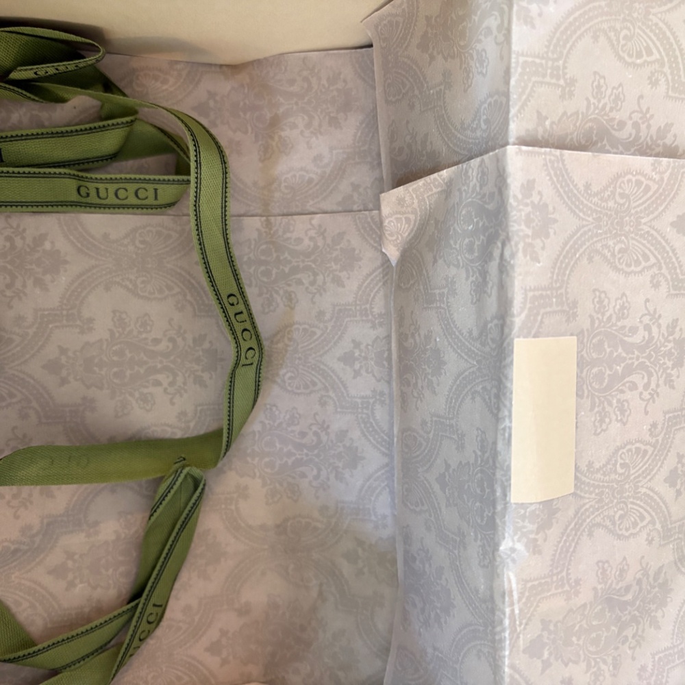 Limited Edition GUCCI White Leather GG Supreme Queen Margaret Pearl/Garnet Bee - Picture 11 of 13